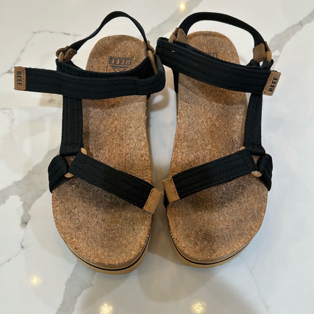 Reef Cushion Remi Hi